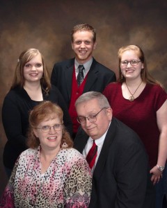 Pastor_Gee_Family_Photo